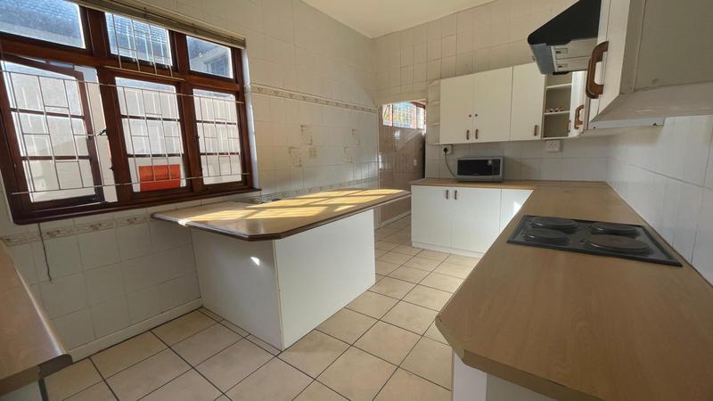 7 Bedroom Property for Sale in Boston Western Cape